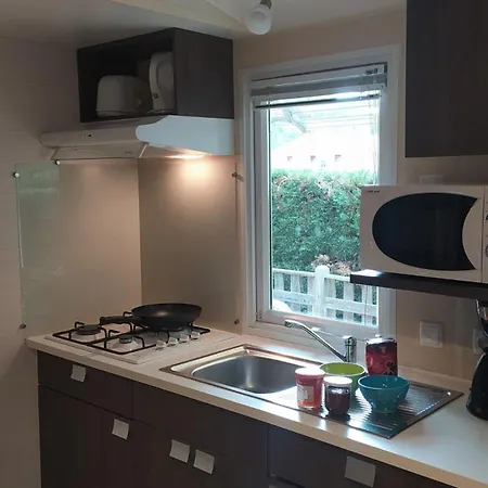 Mobil-home Climatisé - 6 Pers. - Api-1-52-2228